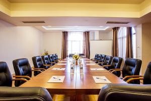 3 Conference Rooms