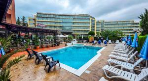Hotel Summer 2026