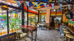 Pub Restaurant Summer 2026