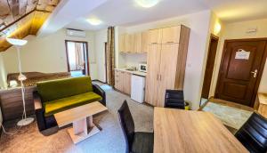 Rooms and Apartments Summer 2026