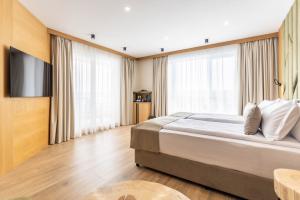 NATURA All Seasons Boutique Hotel