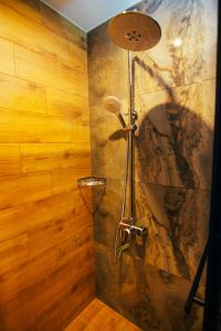 Rooms & Suites
