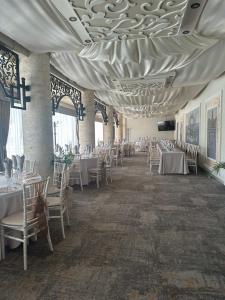Ball Room