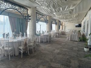 Ball Room